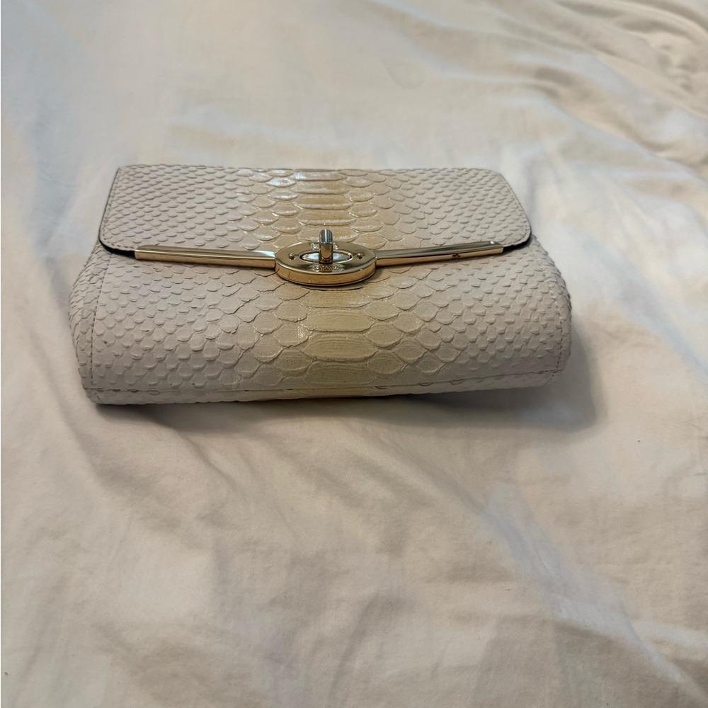 Coach Cream Python Textured Shoulder Bag with Gol… - image 12